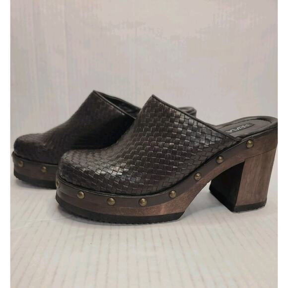 PRIMA ROYALE Rhoda Clogs Sz 9 M Woven Leather Studded Wooded Heel Platform Y2K - Picture 1 of 11